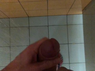 (Risky)Young Boy Masturbate in Shower at the Gym /BIG DICK (23cm)/Huge load