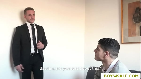 Master Adrii analed his European Merchandise