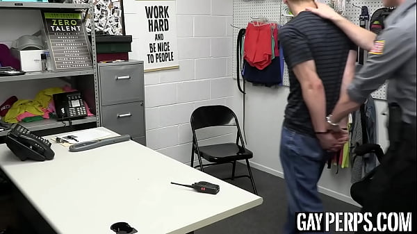 Homo perp Darron Bluu dominated by young officer Cole Church