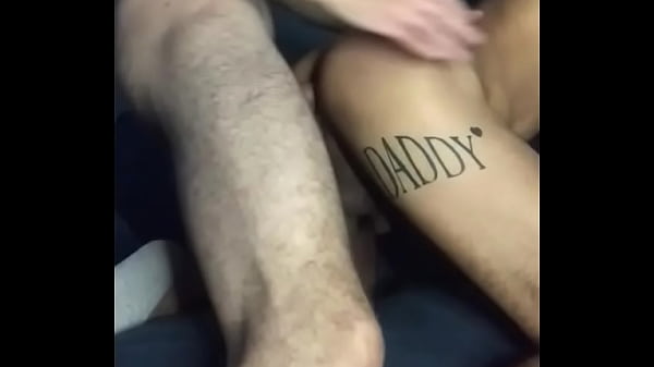 Obedeciendo al macho , saltando en la pija y aguantando – sem camishina- bareback